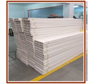 Metallic trunking 50mm x 200 mm